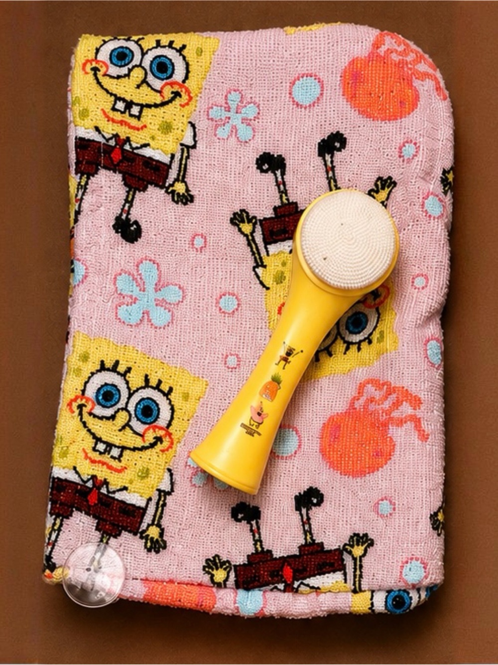 SpongeBob Facial Brush & Pink Towel Set